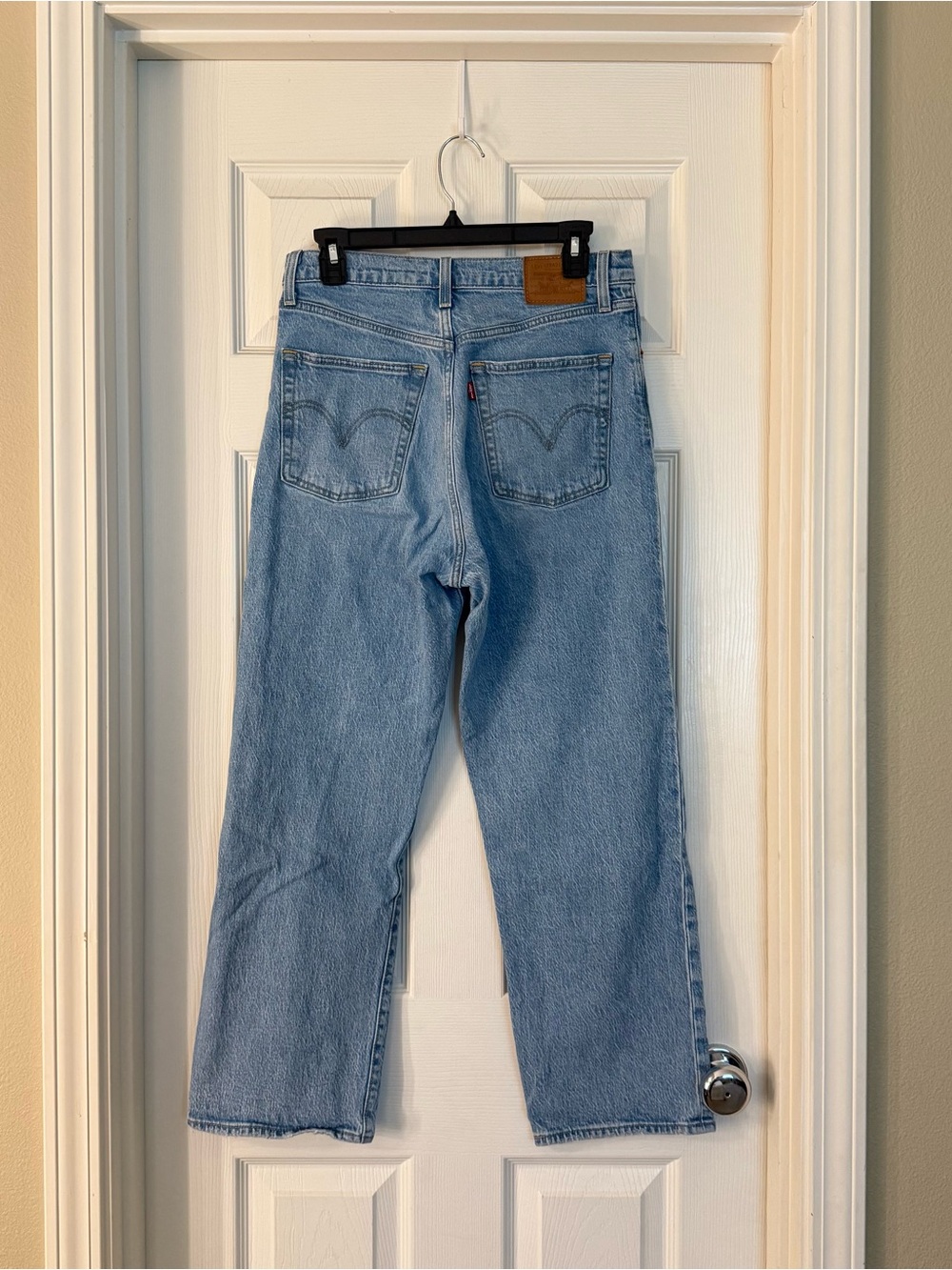 Levi’s Ribcage Jeans - Picture 2 of 3